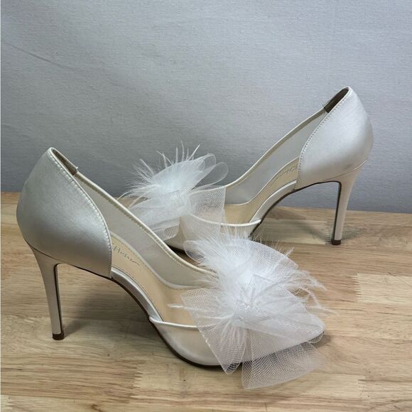 Betsey Johnson Blue SB-Susn2 Ivory Mesh Bow Pointed-Toe Pumps Size 8 - Picture 3 of 12